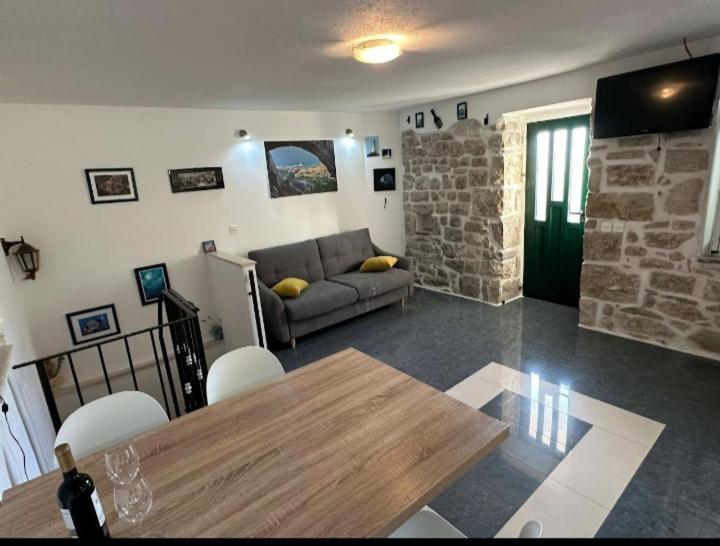 Apartmani Dalmacija Брела Екстер'єр фото
