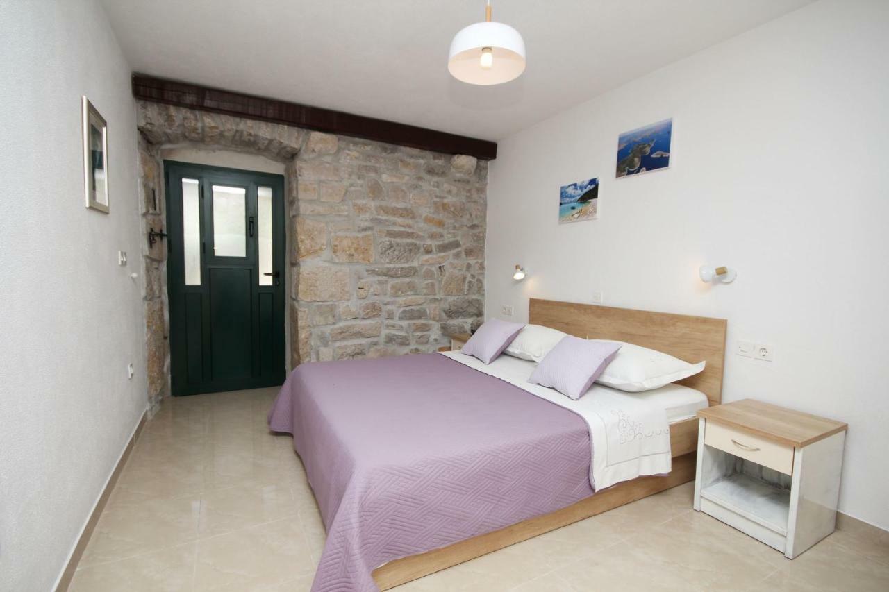 Apartmani Dalmacija Брела Екстер'єр фото
