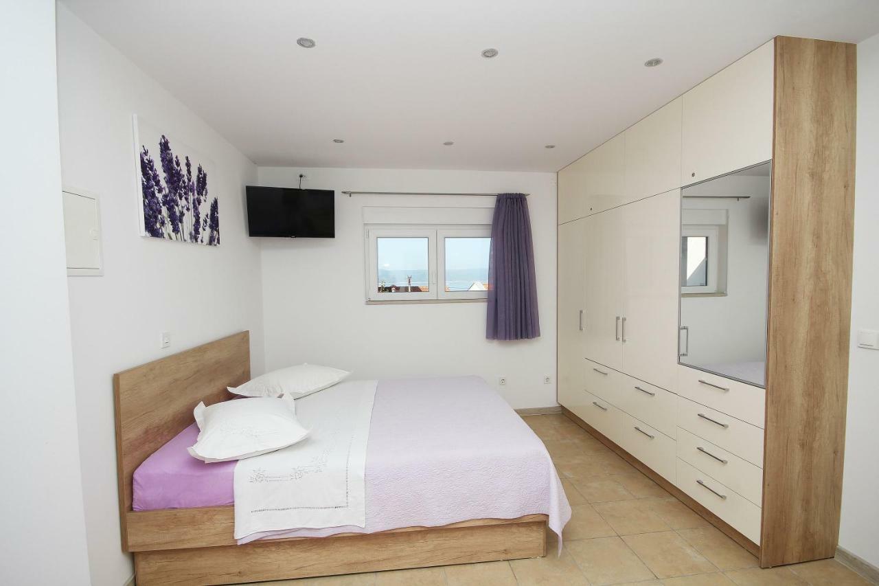 Apartmani Dalmacija Брела Екстер'єр фото