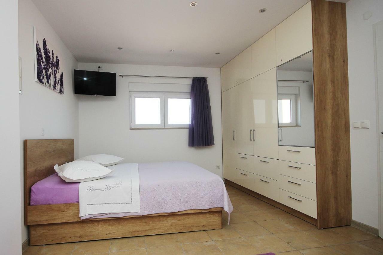 Apartmani Dalmacija Брела Екстер'єр фото