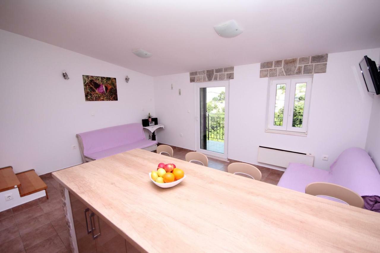 Apartmani Dalmacija Брела Екстер'єр фото