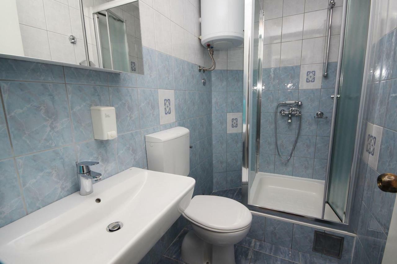 Apartmani Dalmacija Брела Екстер'єр фото