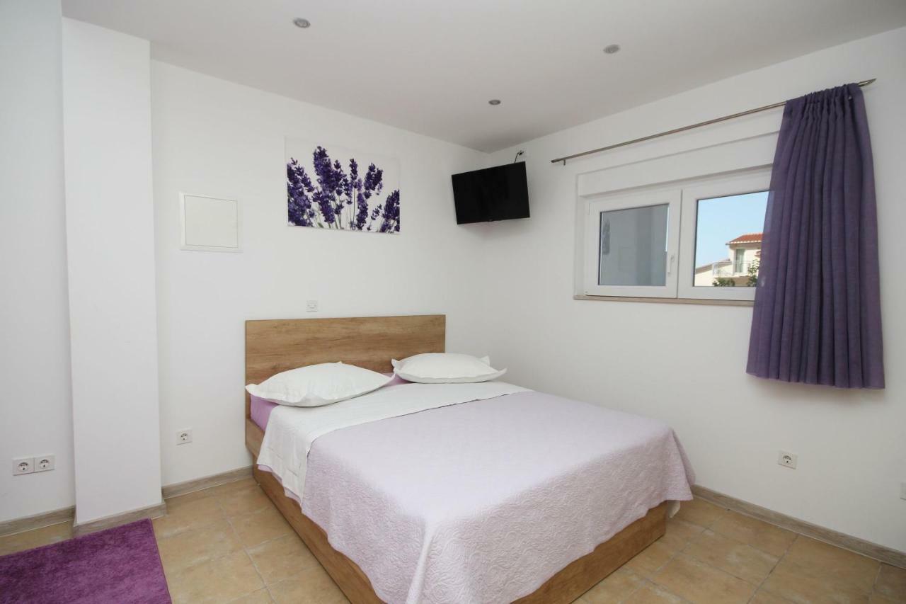 Apartmani Dalmacija Брела Екстер'єр фото