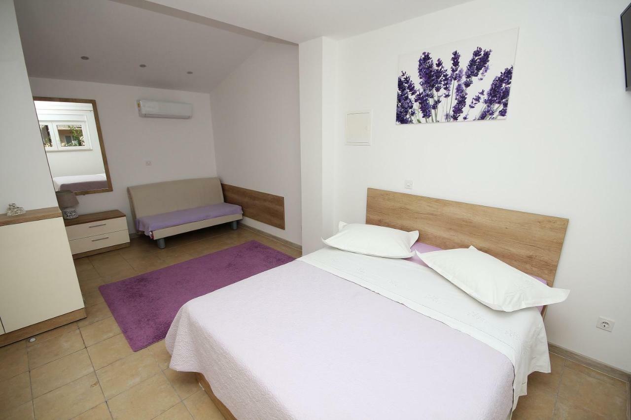 Apartmani Dalmacija Брела Екстер'єр фото