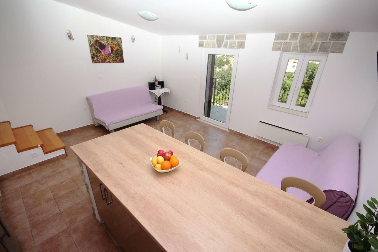 Apartmani Dalmacija Брела Екстер'єр фото