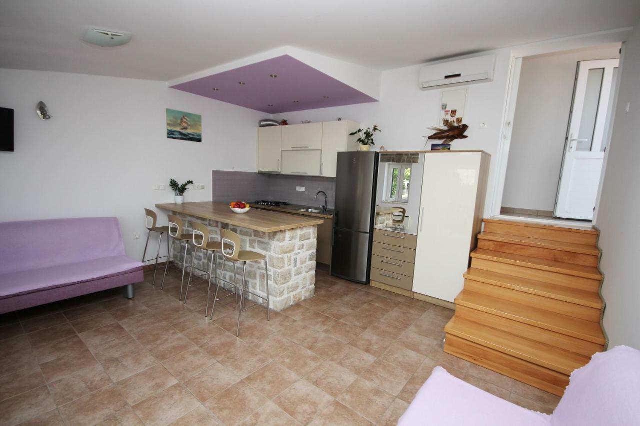 Apartmani Dalmacija Брела Екстер'єр фото